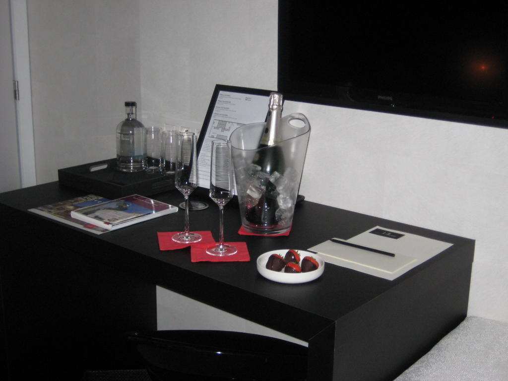 Boutique Hotel Loeven Левен Екстер'єр фото